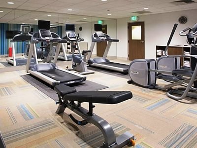 Гостиница Holiday Inn Express And Suites Abingdon