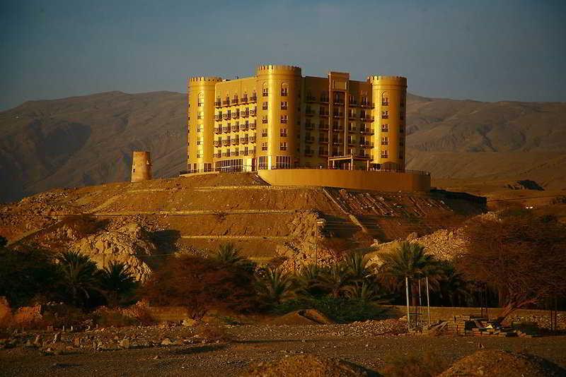 Golden Tulip Khatt Springs Hotel and Spa