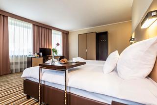 Гостиница Hotel Victor Pruszkow DeSilva
