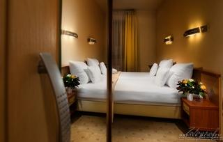 Гостиница Hotel Victor Pruszkow DeSilva