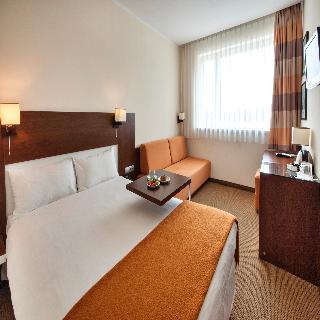 Гостиница DeSilva Inn Katowice Airport