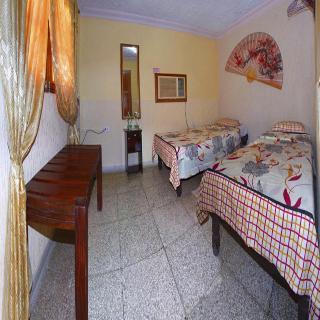 Гостиница Hostal Casals