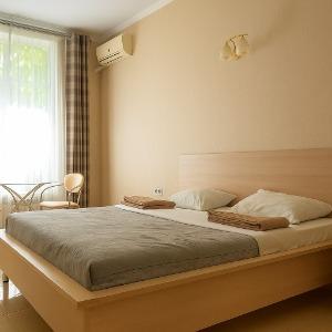 Hotel Meridian-Yug