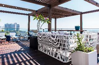 Гостиница Tal by the Beach