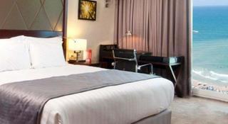 Гостиница Crowne Plaza Tel Aviv Beach