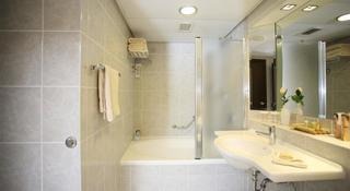 Гостиница Crowne Plaza Tel Aviv Beach