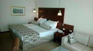 Гостиница Crowne Plaza Tel Aviv Beach