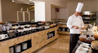 RAMADA NETANYA HOTEL & SUITES
