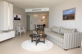 RAMADA NETANYA HOTEL & SUITES