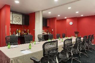 Гостиница Ramada Encore by Wyndham Doha