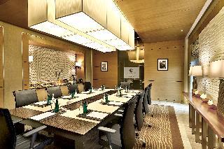 Гостиница DoubleTree by Hilton Hotel Riyadh - Al Muroj Busin