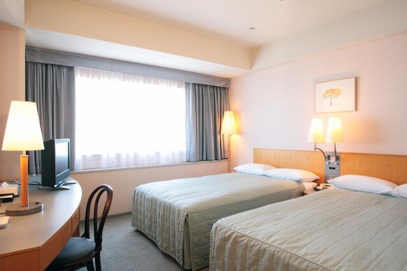Гостиница Yokohama Techno Tower Hotel Famiel