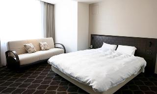 Breezbay Hotel Resort And Spa