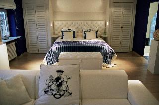 Hotel Charl's