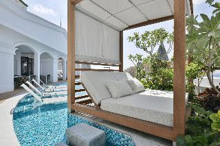 Гостиница Lequ Okinawa Chatan Spa Resort