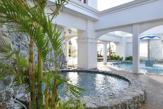 Гостиница Lequ Okinawa Chatan Spa Resort