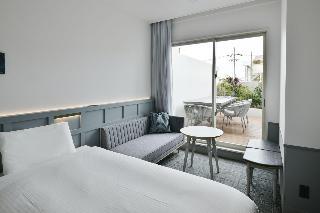 Гостиница Lequ Okinawa Chatan Spa Resort