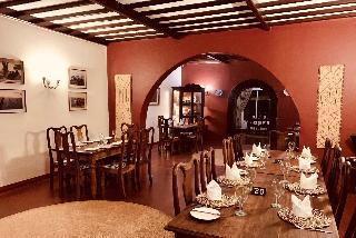 Гостиница Mount Meru Game Lodge