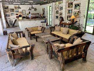 Гостиница Mount Meru Game Lodge