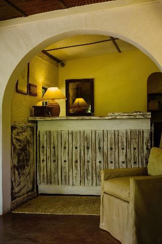 Гостиница Mount Meru Game Lodge
