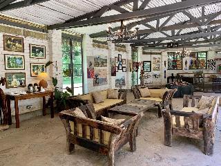 Гостиница Mount Meru Game Lodge