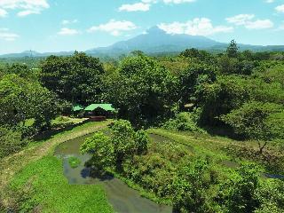 Гостиница Mount Meru Game Lodge