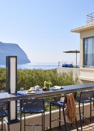 Гостиница Les Roches Blanches de Cassis