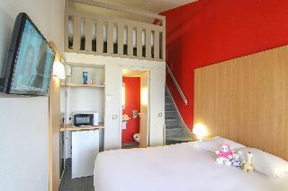 Гостиница Kyriad Direct Poitiers - Gare Du Futuroscope