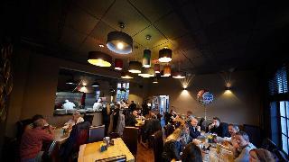 Гостиница The Lion Pub with Rooms