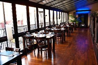 City Hotel