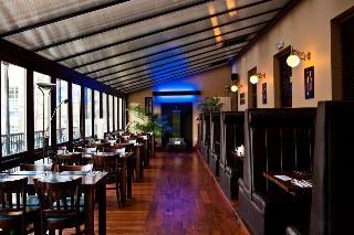 City Hotel