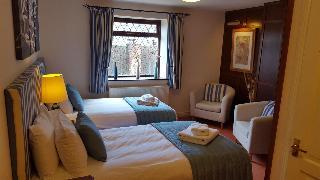 Hotel The Walnut Tree