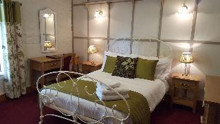Hotel The Walnut Tree
