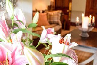 Hotel Craigmhor Lodge & Courtyard