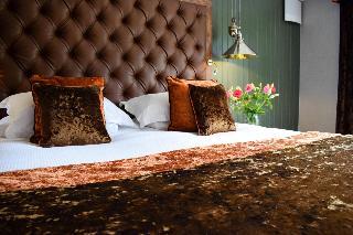 Hotel Craigmhor Lodge & Courtyard