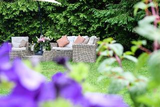 Hotel Craigmhor Lodge & Courtyard