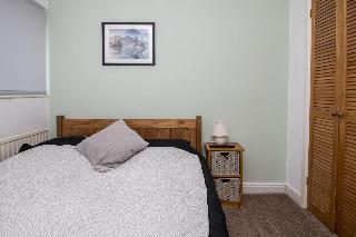 Гостиница Lovely Rooms In A Quiet Place Of Woking