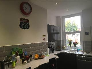 Hotel Regent Serviced Suites