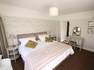 Hotel Canford Bridge B B