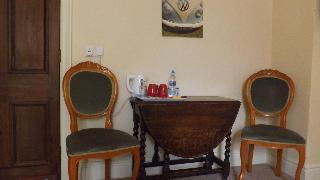 Гостиница Cedar House B B