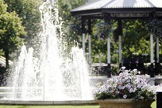 Гостиница The Warwick Southport