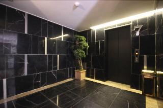 Hotel Yeow-B