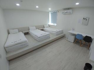 Гостиница Ekonomy Hotel Yeosu