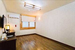 Гостиница Jeonju Hansung Tourist Hotel