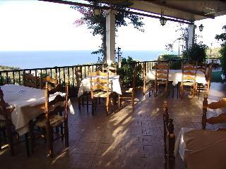 Гостиница 75 Steps Taverna And Accomodation