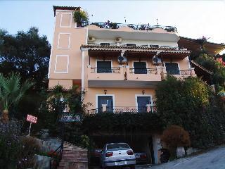 Гостиница 75 Steps Taverna And Accomodation