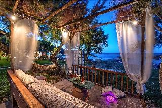 Гостиница Fiore Beach Studios