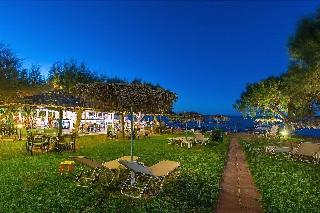 Гостиница Fiore Beach Studios
