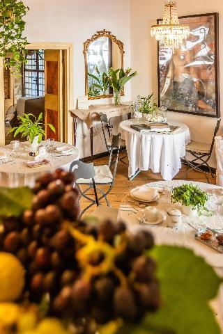 Hotel B&B Dei Papi Charme & Design