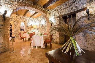 Гостиница Castello Di Altomonte